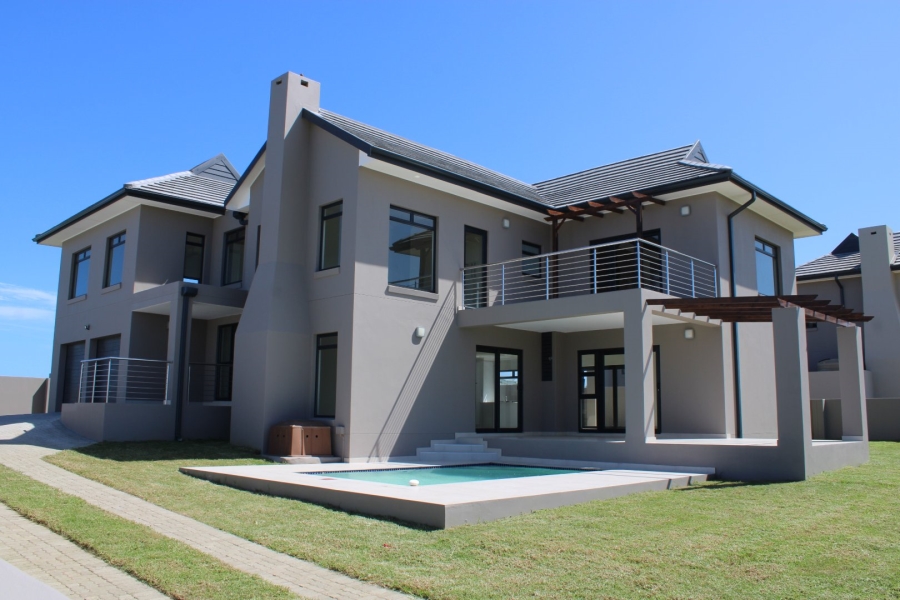 4 Bedroom Property for Sale in Kidds Beach Eastern Cape